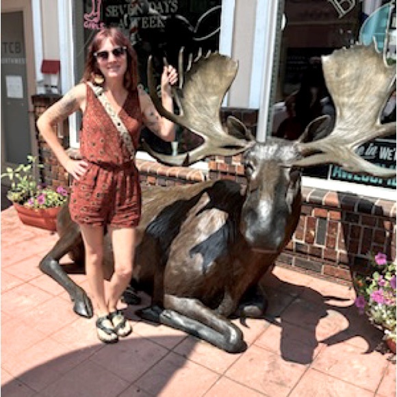 Meet your Posher, Amber - Picture 4 of 6